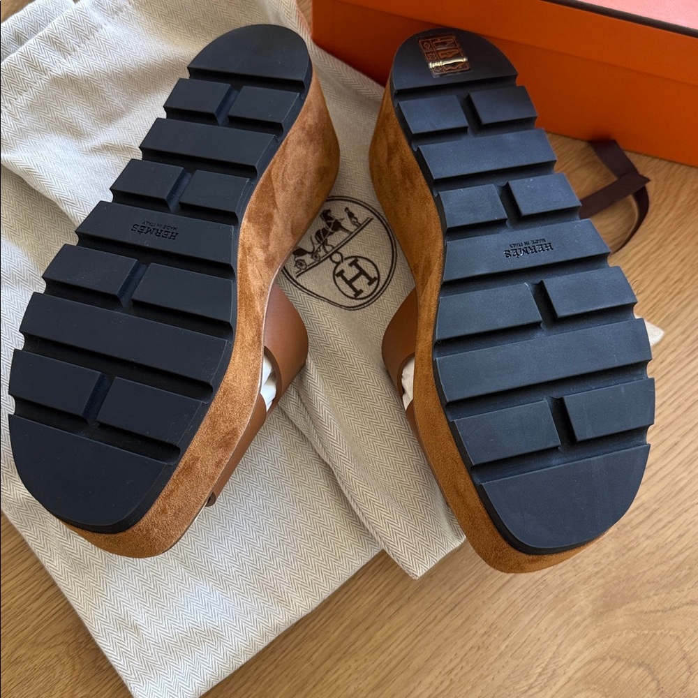 100% AUTHENTIC HERMES EZE 30 PLATFORM SANDALS - Picture 3 of 8